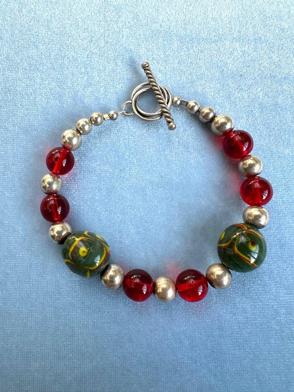 Artisan Murano Glass Bead Bracelet 925 Sterling Silver Red Green Toggle Clasp